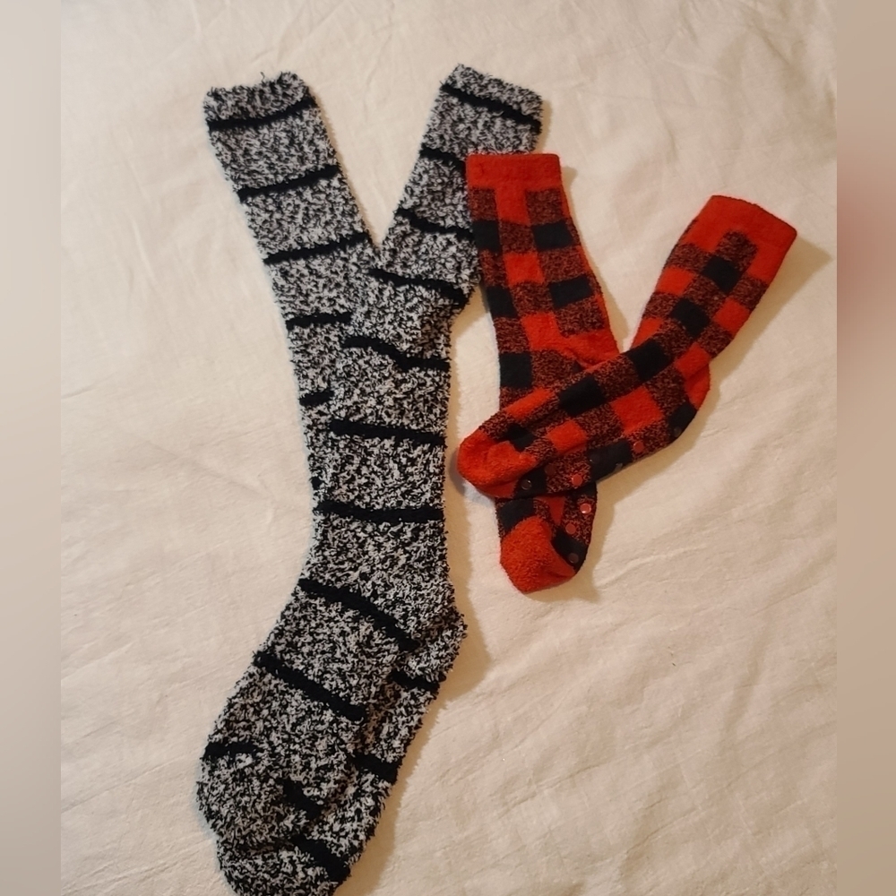 NWOT 2 Pair Warm Thick Women's Winter Socks